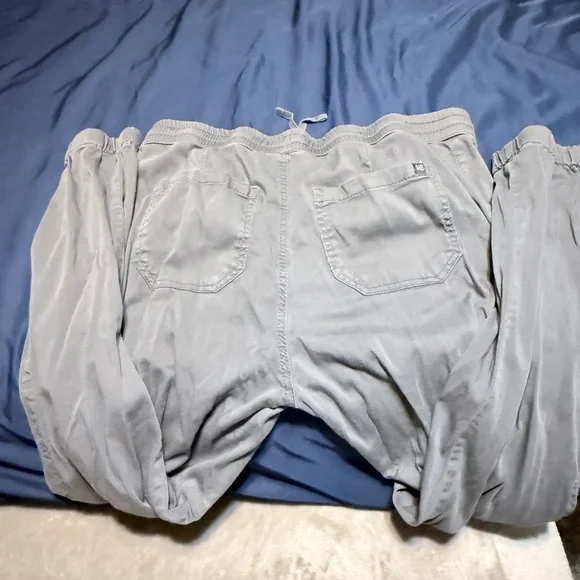 UNIONBAY women’s Gray Joggers EUC - Picture 3 of 3